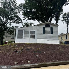 100 ROBERTS, Toms River, NJ 08755