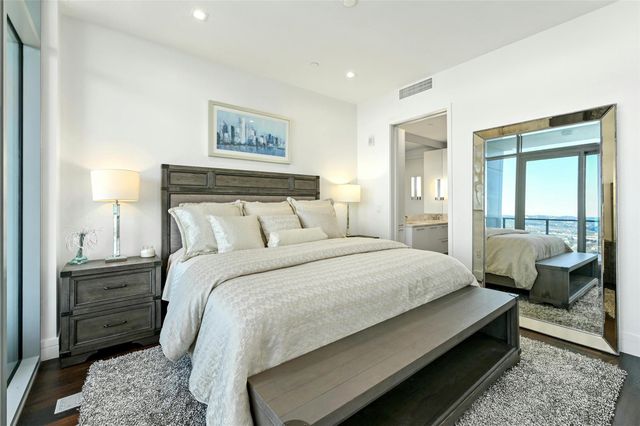 501 West Ave 3202, Austin, TX 78701