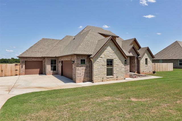12859 Meadow Ridge Drive, Shawnee, OK 74804