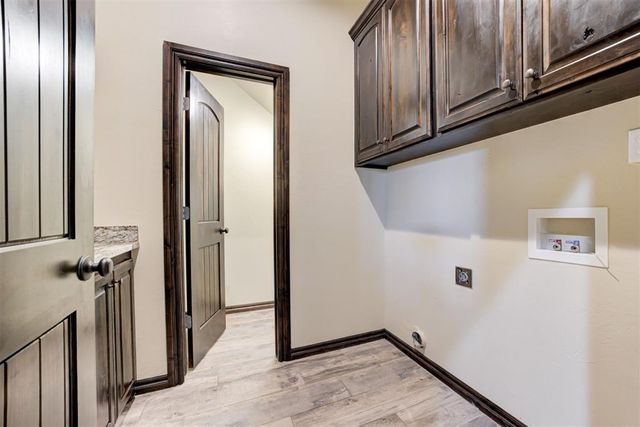 12859 Meadow Ridge Drive, Shawnee, OK 74804