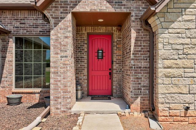 12859 Meadow Ridge Drive, Shawnee, OK 74804