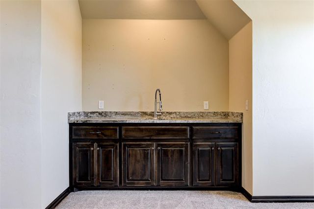 12859 Meadow Ridge Drive, Shawnee, OK 74804