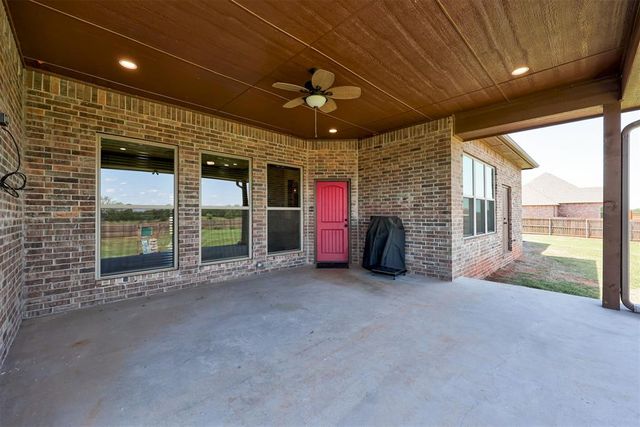 12859 Meadow Ridge Drive, Shawnee, OK 74804