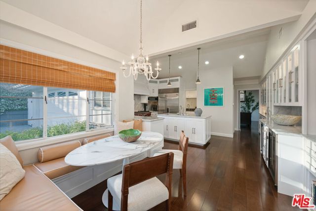 204 Ashdale Place, Los Angeles, CA 90049