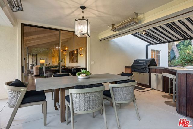 204 Ashdale Place, Los Angeles, CA 90049