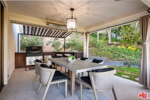 204 Ashdale Place, Los Angeles, CA 90049