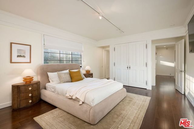 204 Ashdale Place, Los Angeles, CA 90049