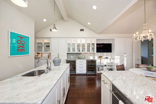 204 Ashdale Place, Los Angeles, CA 90049
