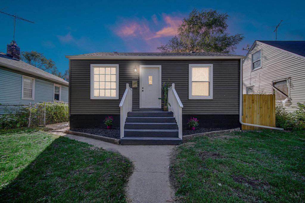 1948 Mckinley Street, Gary, IN 46404