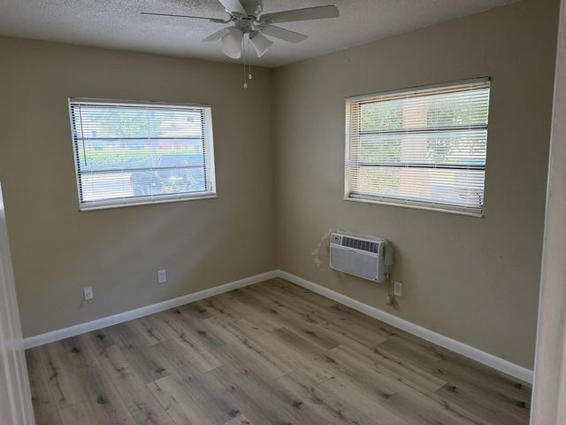 1004 NW 2nd Street 1, Fort Lauderdale, FL 33311