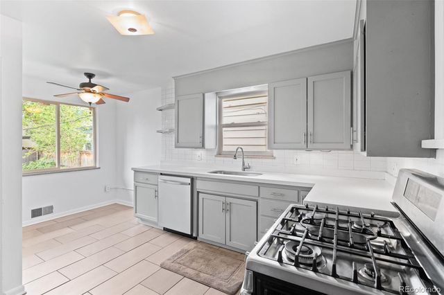 576 S Grant Street, Denver, CO 80209