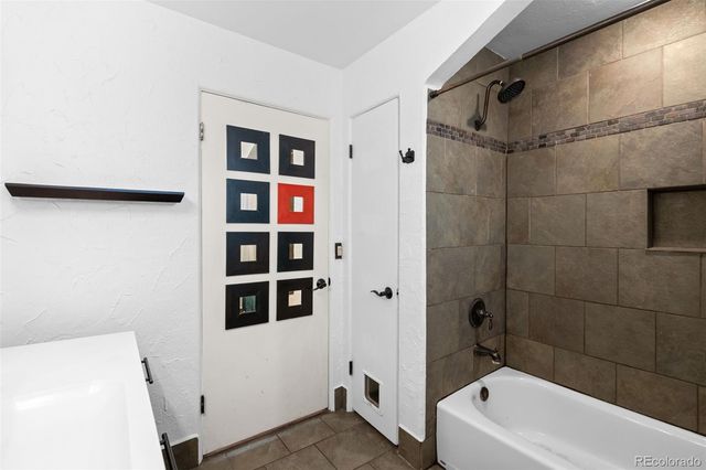 576 S Grant Street, Denver, CO 80209