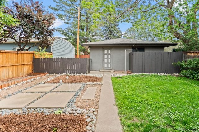 576 S Grant Street, Denver, CO 80209
