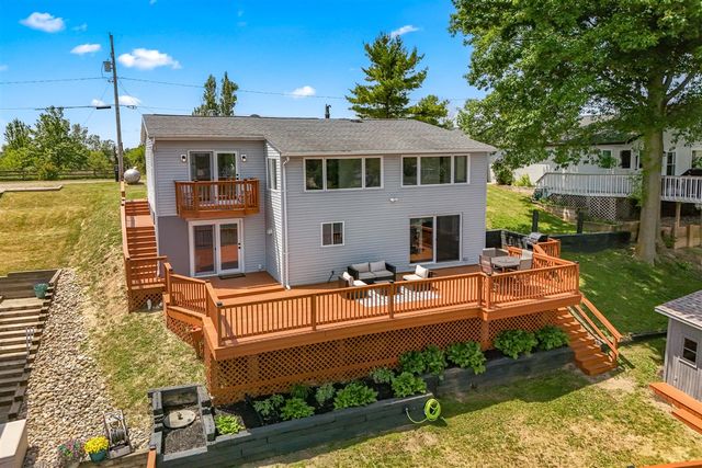 13854 Emens Drive, Hudson, MI 49247
