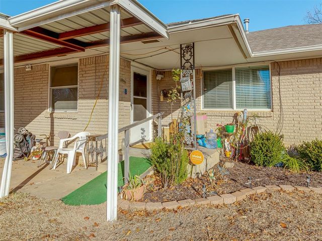 919 SW 3rd Street, Moore, OK 73160