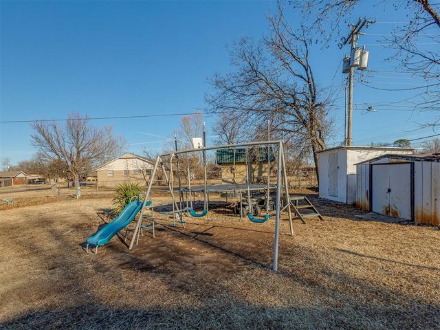 919 SW 3rd Street, Moore, OK 73160