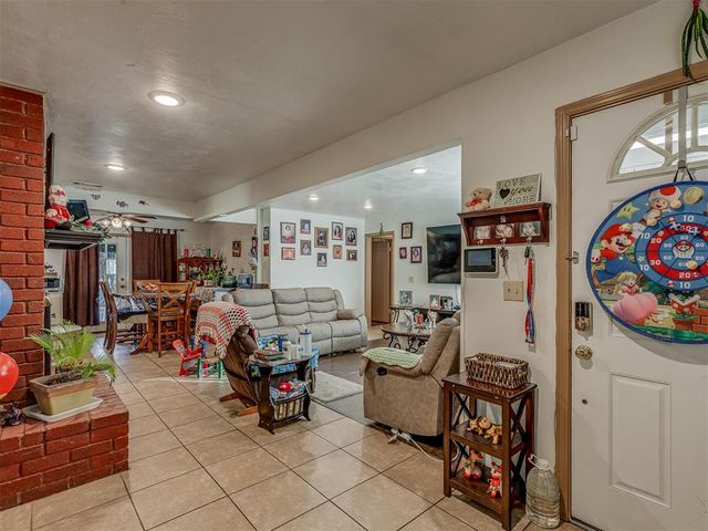 919 SW 3rd Street, Moore, OK 73160