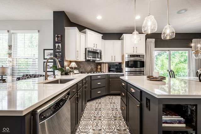 10190 Fantina Lane, Fishers, IN 46040