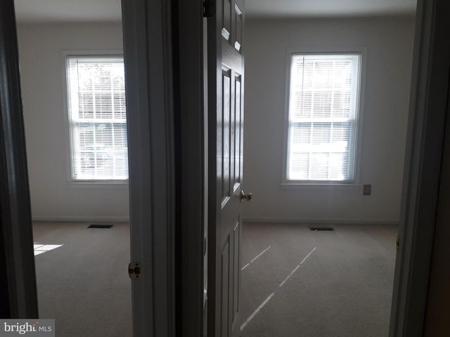 16804 WINSTON LN, Woodbridge, VA 22191