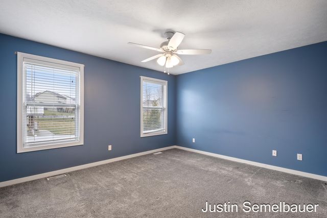 8726 Rainbows End Road SE, Caledonia, MI 49316