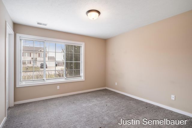 8726 Rainbows End Road SE, Caledonia, MI 49316