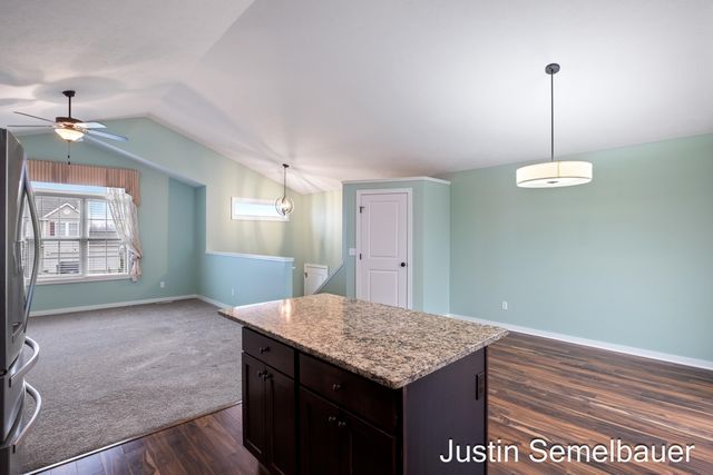 8726 Rainbows End Road SE, Caledonia, MI 49316