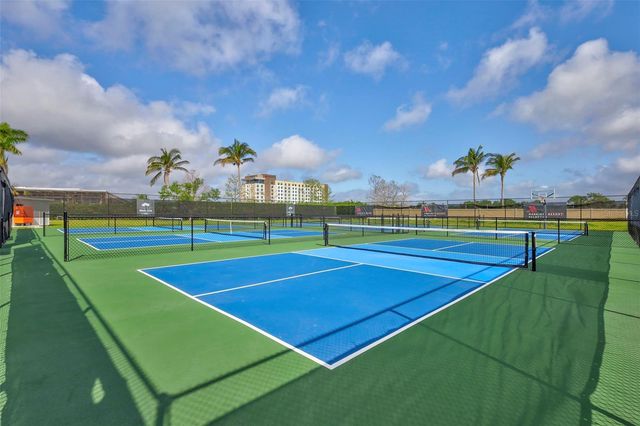 130 RIVIERA DUNES WAY 506, Palmetto, FL 34221