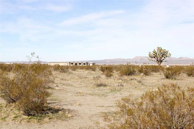 179940 Johnson, Phelan, CA 92371