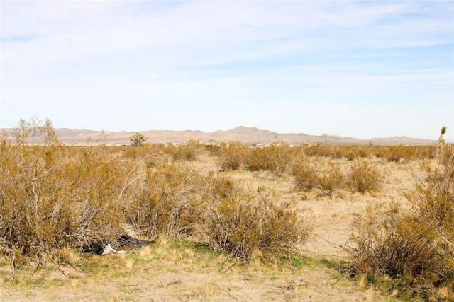 179940 Johnson, Phelan, CA 92371