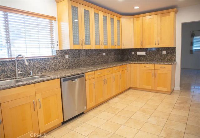 5200 Valley Circle Boulevard, Woodland Hills, CA 91367