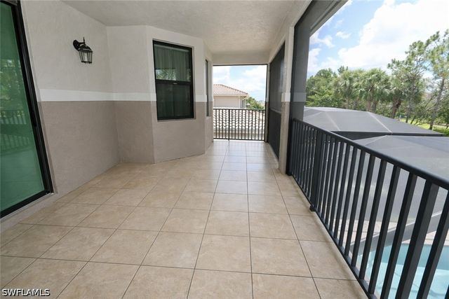 13728 Luna DR, Naples, FL 34109