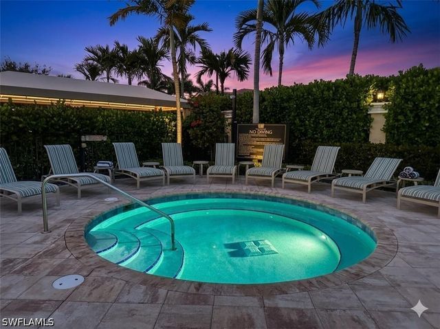 13728 Luna DR, Naples, FL 34109