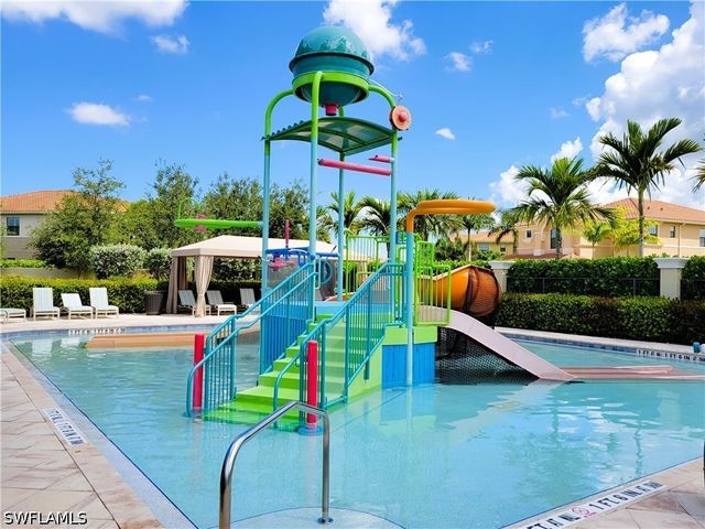 13728 Luna DR, Naples, FL 34109