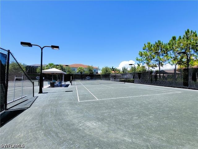 13728 Luna DR, Naples, FL 34109