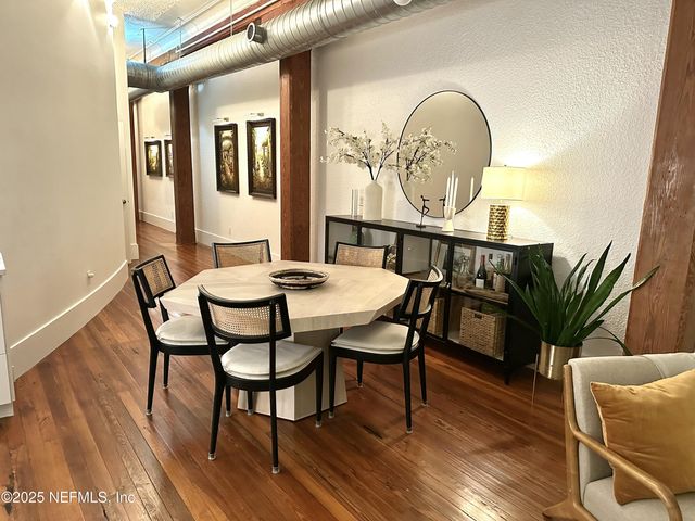 301 E BAY Street 202, Jacksonville, FL 32202