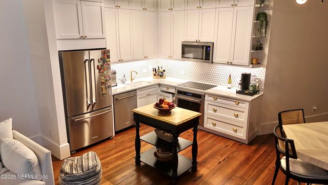 301 E BAY Street 202, Jacksonville, FL 32202