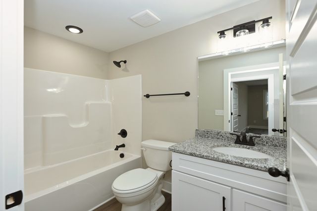 210 Ross Ave Unit 120, Gallatin, TN 37066