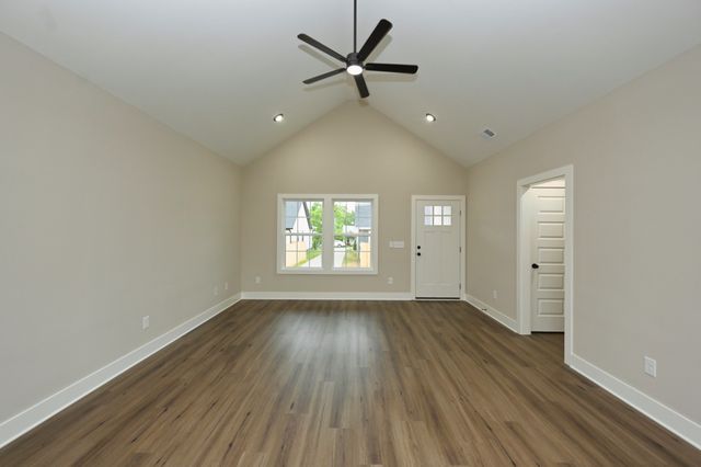 210 Ross Ave Unit 120, Gallatin, TN 37066