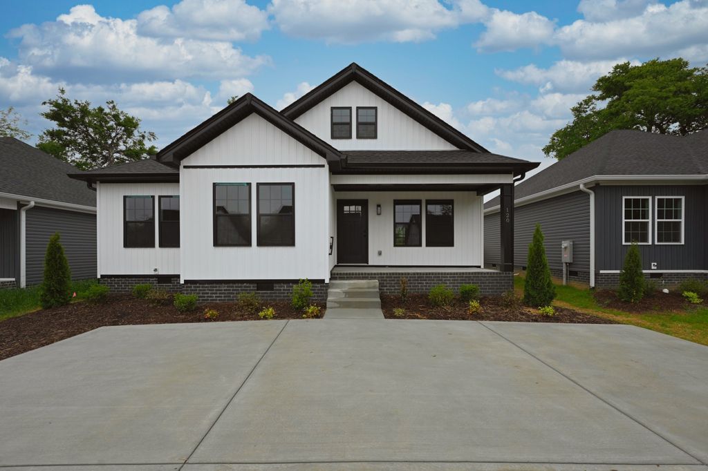 210 Ross Ave Unit 120, Gallatin, TN 37066