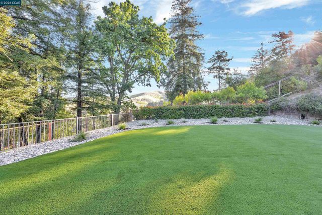 3196 Lucas Cir, Lafayette, CA 94549