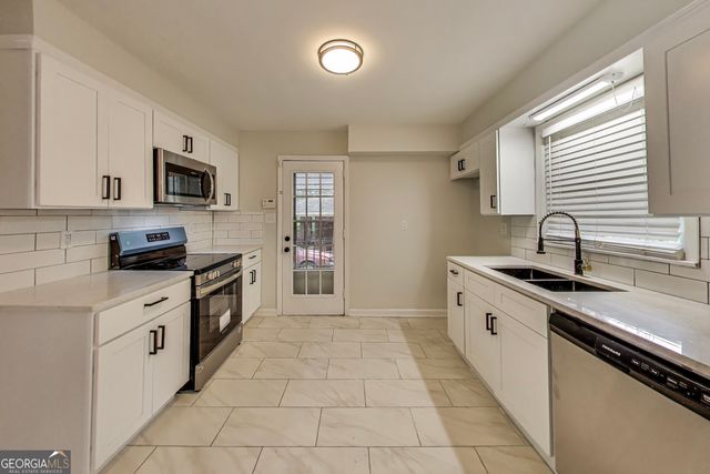 3110 Rollingwood Lane SE, Atlanta, GA 30316