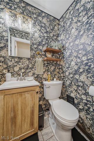 2231 Brockway Road, University Heights, OH 44118