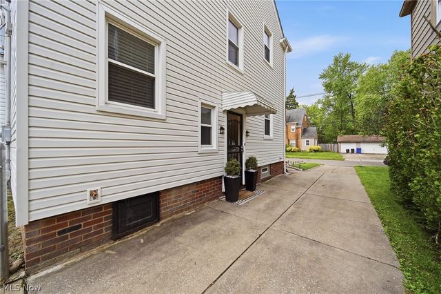 2231 Brockway Road, University Heights, OH 44118