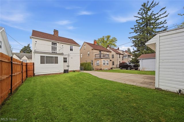 2231 Brockway Road, University Heights, OH 44118