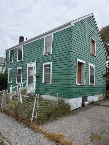 46 Monroe Avenue, Bristol, RI 02809