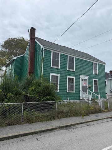 46 Monroe Avenue, Bristol, RI 02809