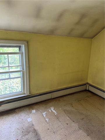 46 Monroe Avenue, Bristol, RI 02809