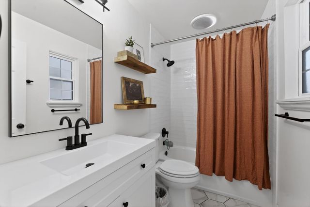 4415 Clytie Way, Sacramento, CA 95864