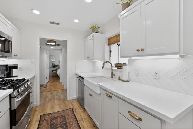 4415 Clytie Way, Sacramento, CA 95864