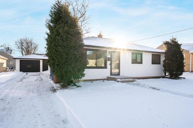 913 JEFFERSON STREET, Menasha, WI 54952